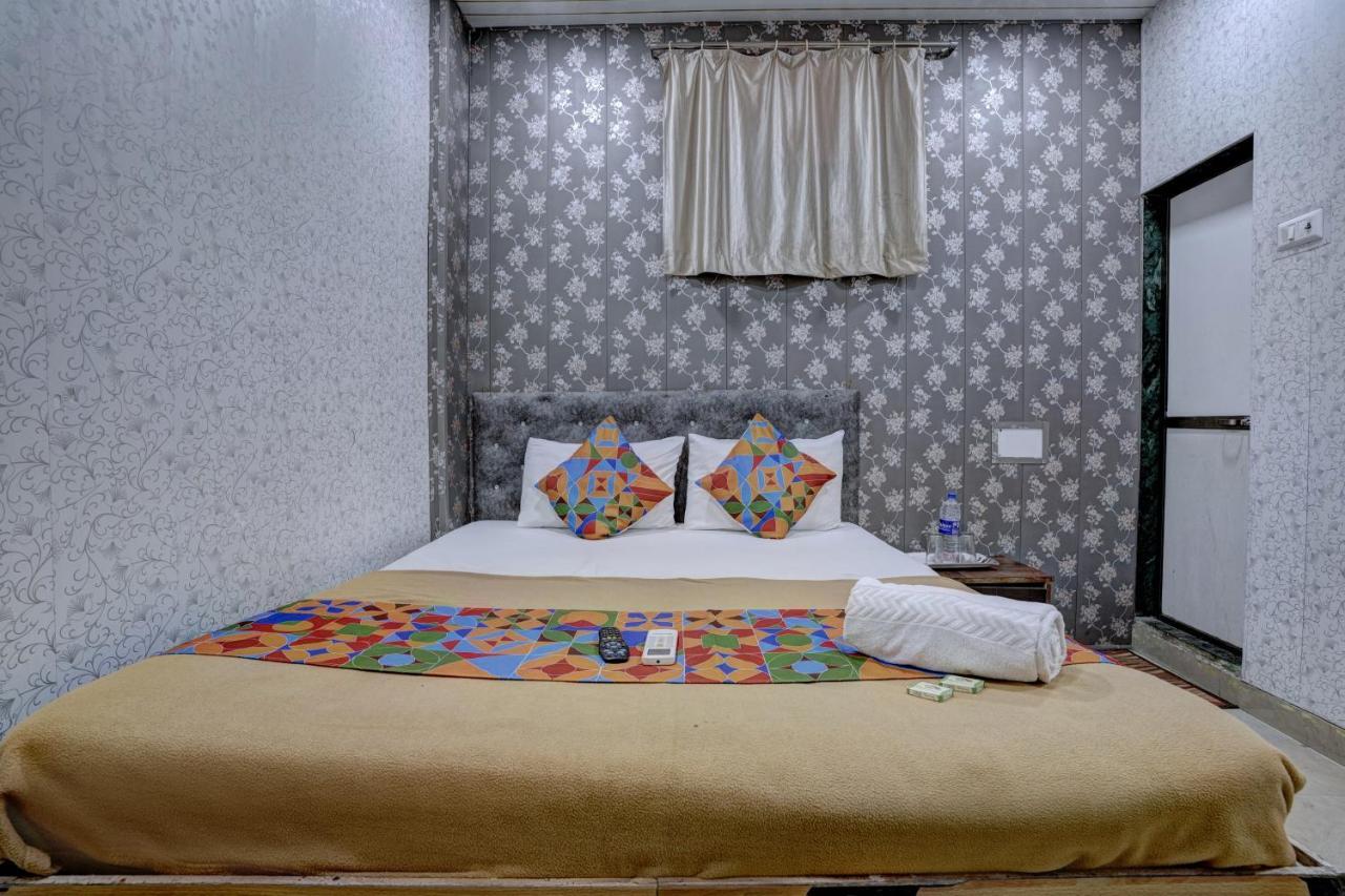 Hotel Saini,Mumbai — Photos 1